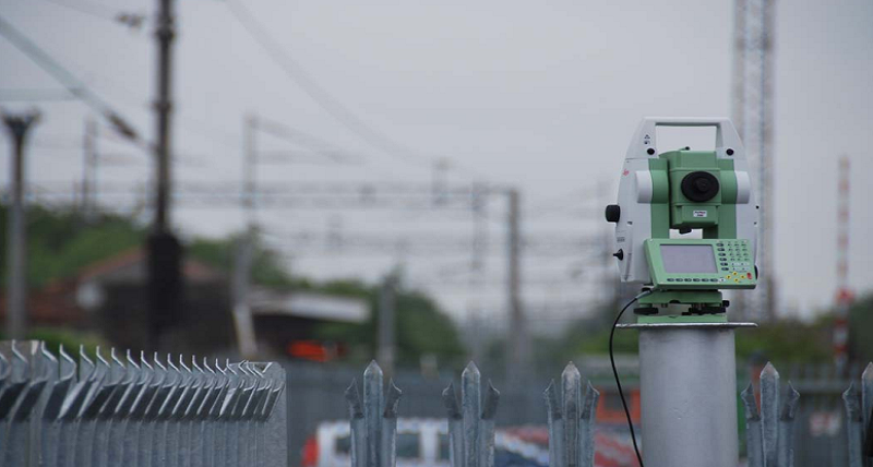 Owen Street Level Crossing Tipton